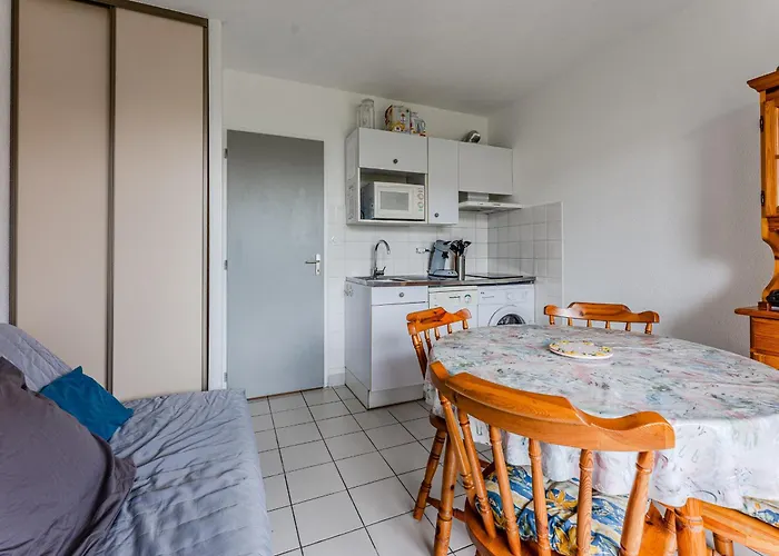 T2 à 250 M De La à Avec Balcon Plein Sud Et Parking - Fr-1-521-246 * Biscarrosse